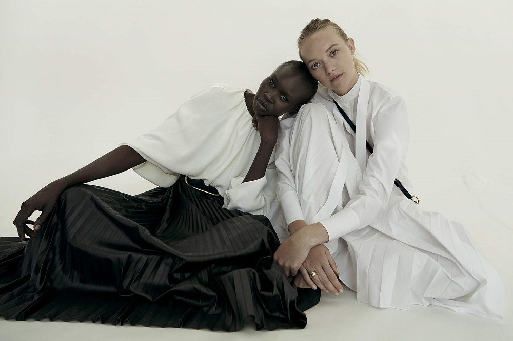 Alek-Wek-Income