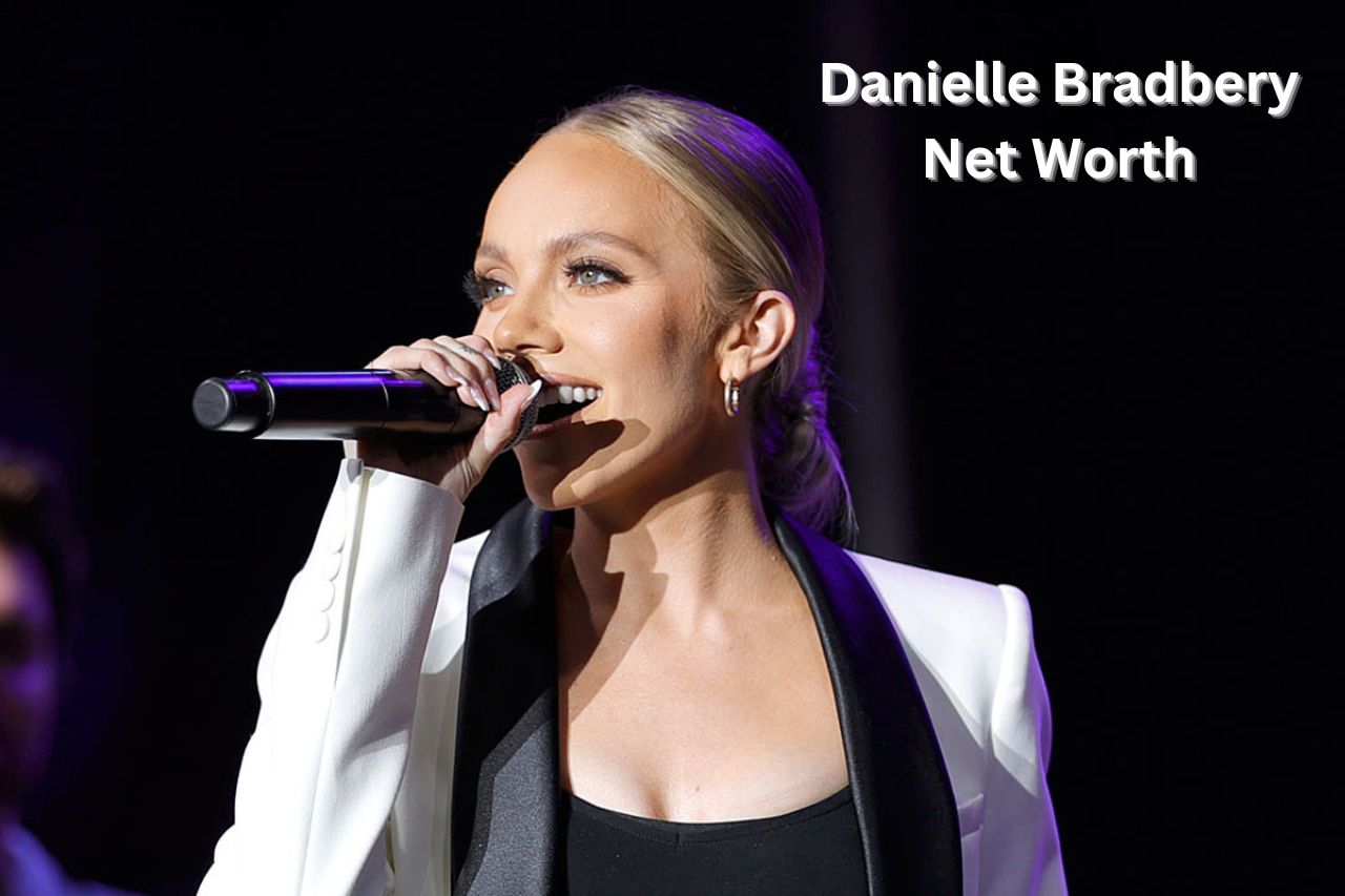 Danielle-Bradbery-Net-Worth