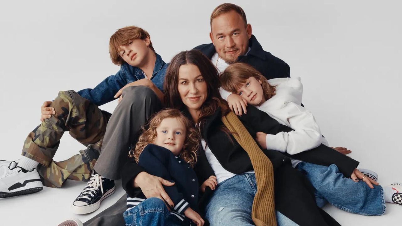 Alanis Morissette Family