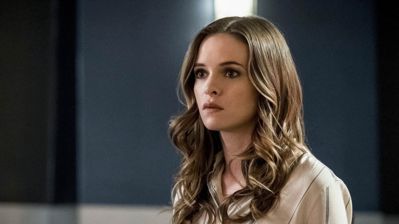 Danielle Panabaker Income