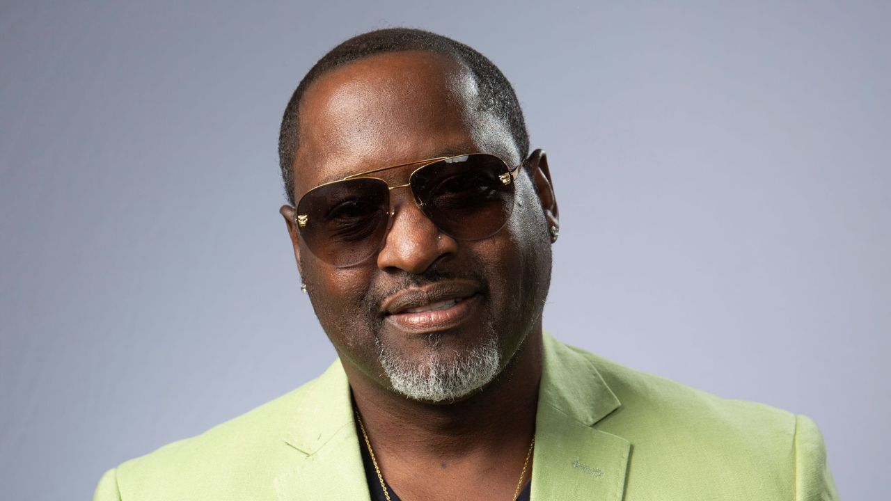 Johnny Gill income