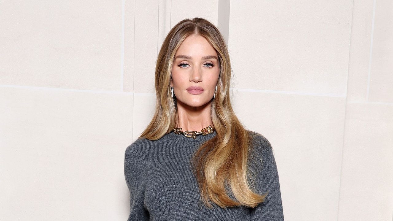 Rosie Huntington-Whiteley income